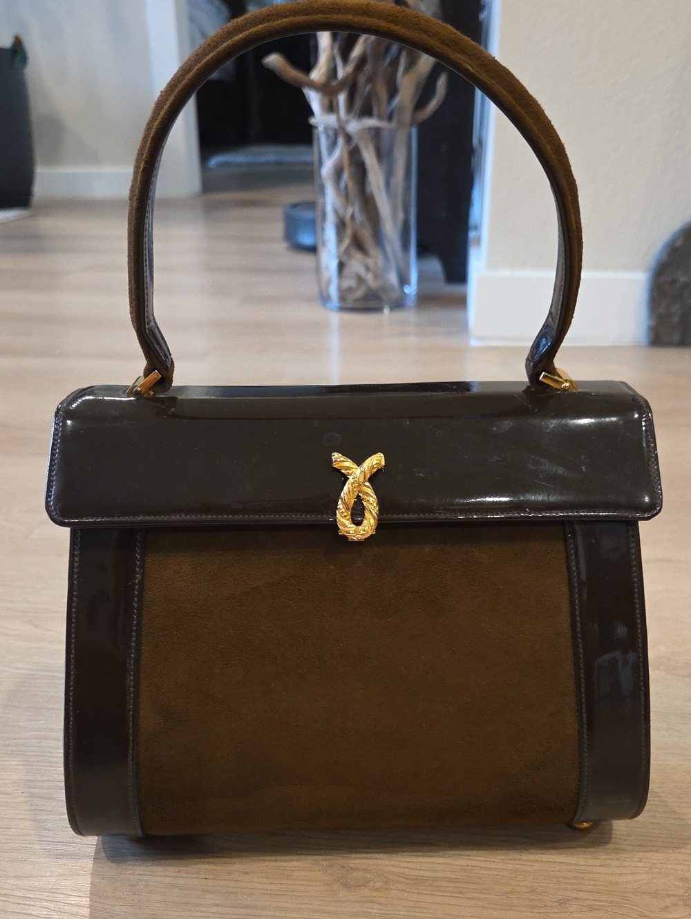 Eric New York Hand Bags Classic Brown Top-Handle Women's Bag with Gold Accent